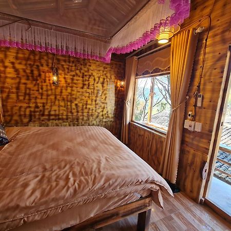 Nha Co Lao Xa Homestay Hmong & Bungalow Air Conditioner Dong Van  Luaran gambar