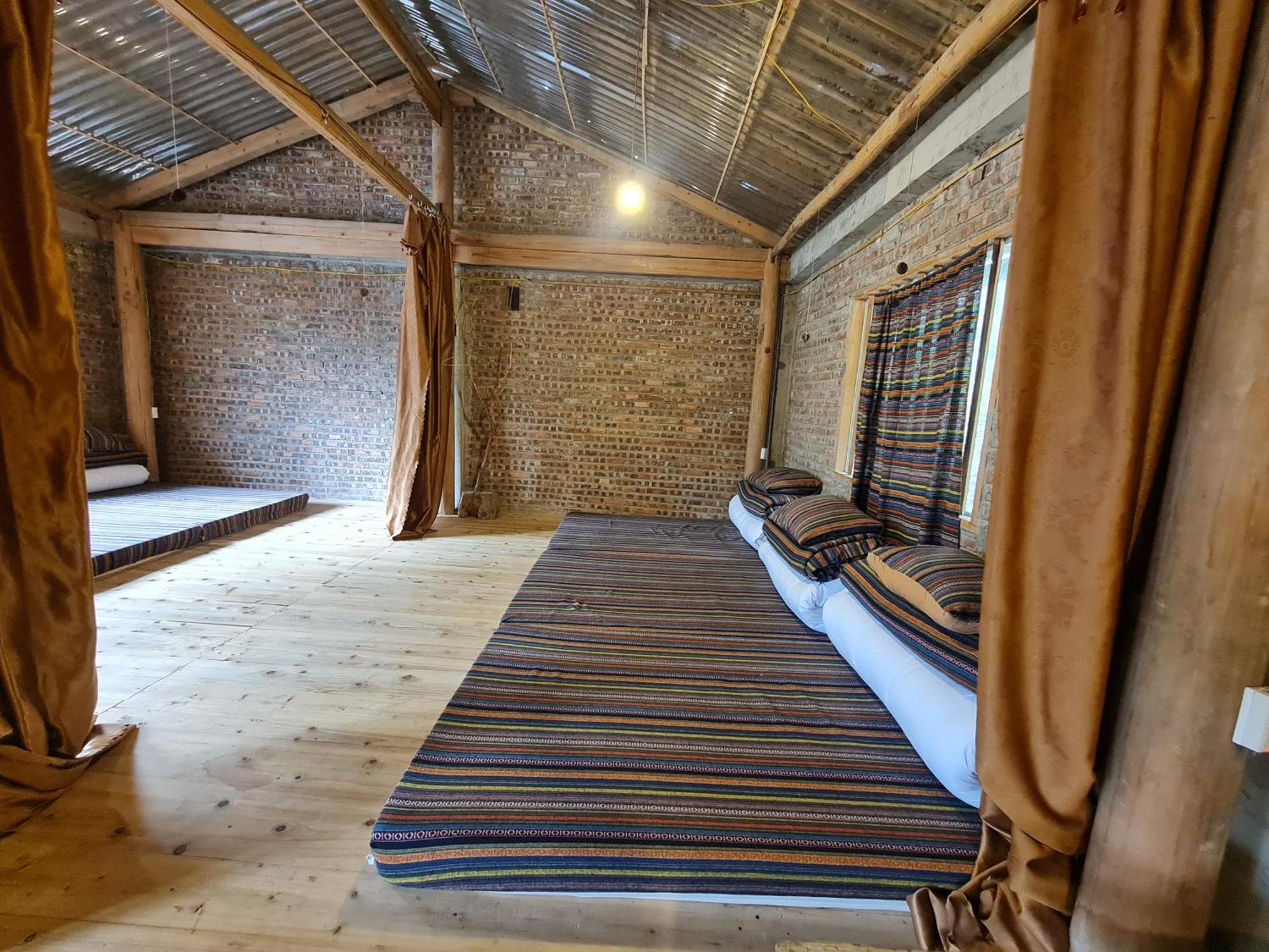 Nha Co Lao Xa Homestay Hmong & Bungalow Air Conditioner Dong Van  Luaran gambar