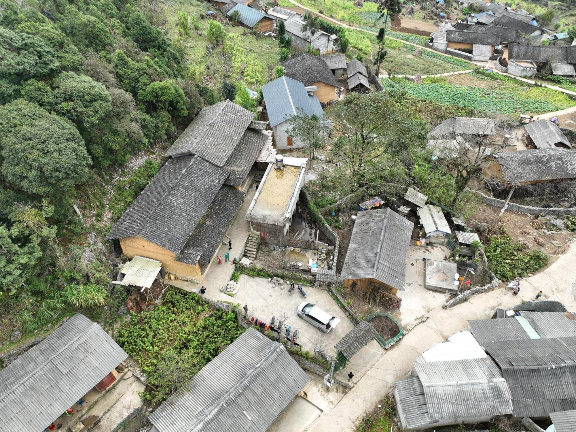 Nha Co Lao Xa Homestay Hmong & Bungalow Air Conditioner Dong Van  Luaran gambar