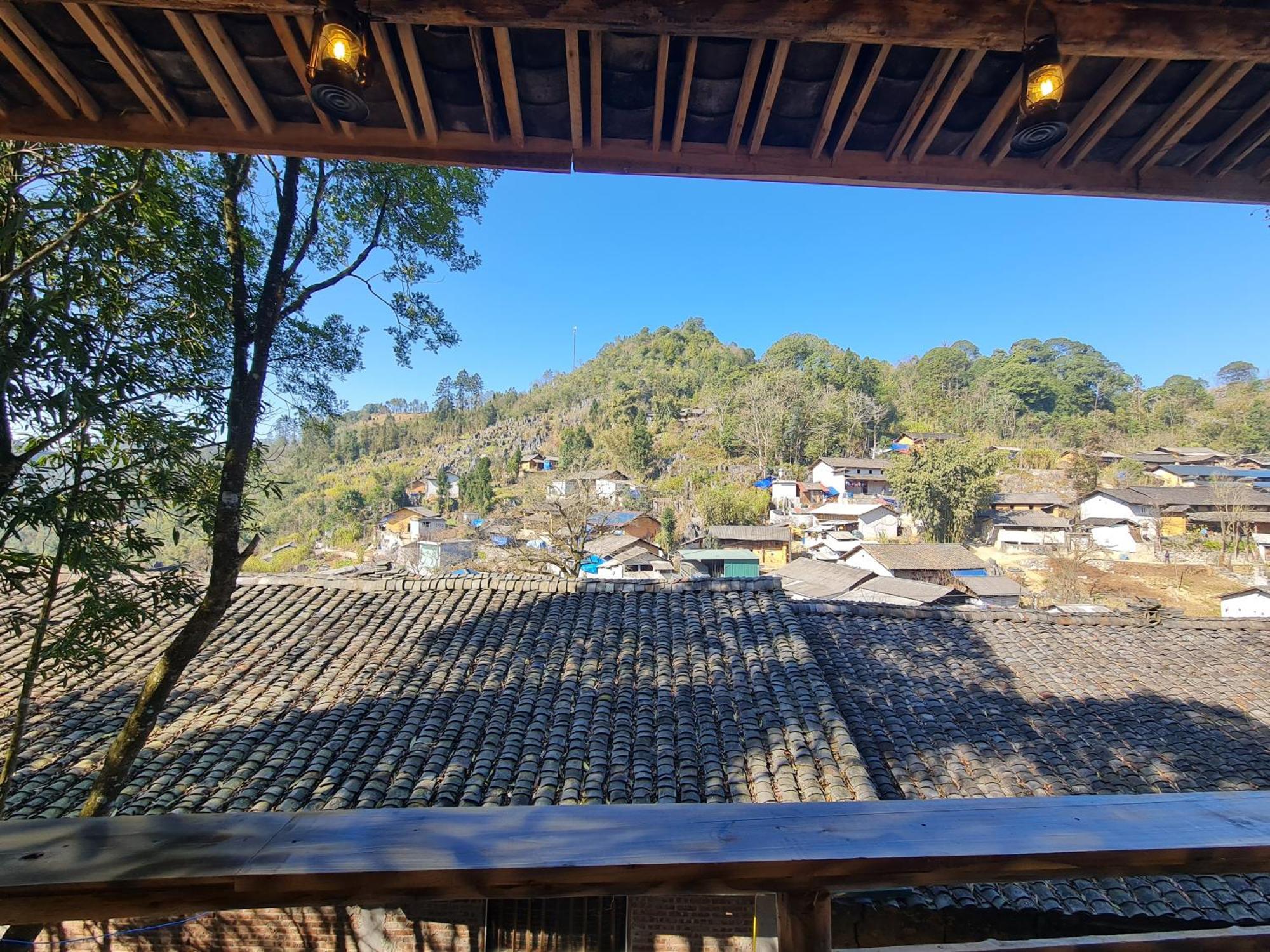 Nha Co Lao Xa Homestay Hmong & Bungalow Air Conditioner Dong Van  Luaran gambar