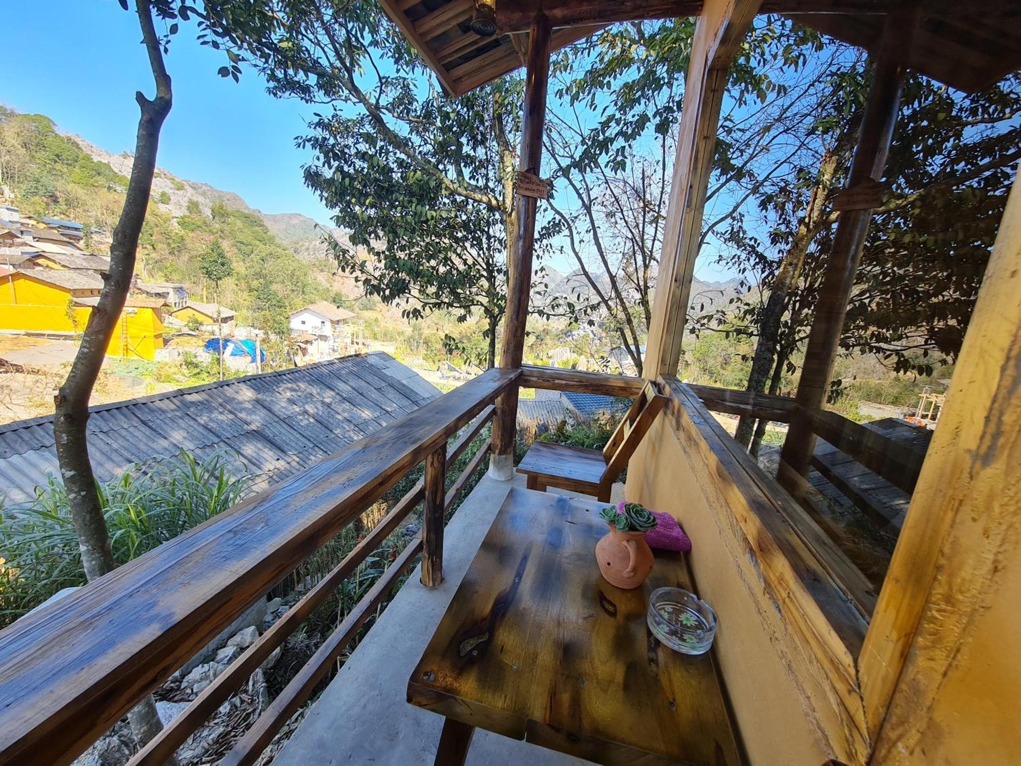 Nha Co Lao Xa Homestay Hmong & Bungalow Air Conditioner Dong Van  Luaran gambar